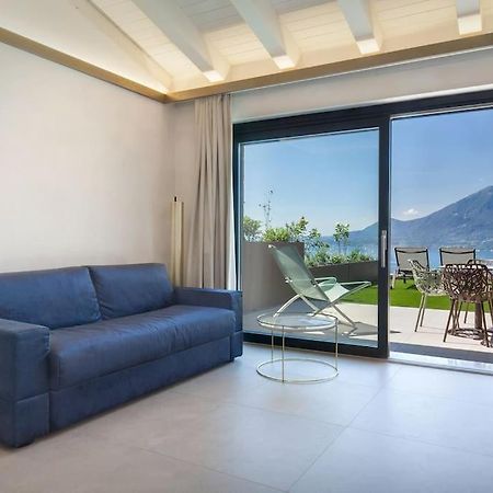 Villa Divina-Apt Armonia-Con Piscina E Vista Lago Castelletto Di Brenzone Exteriör bild
