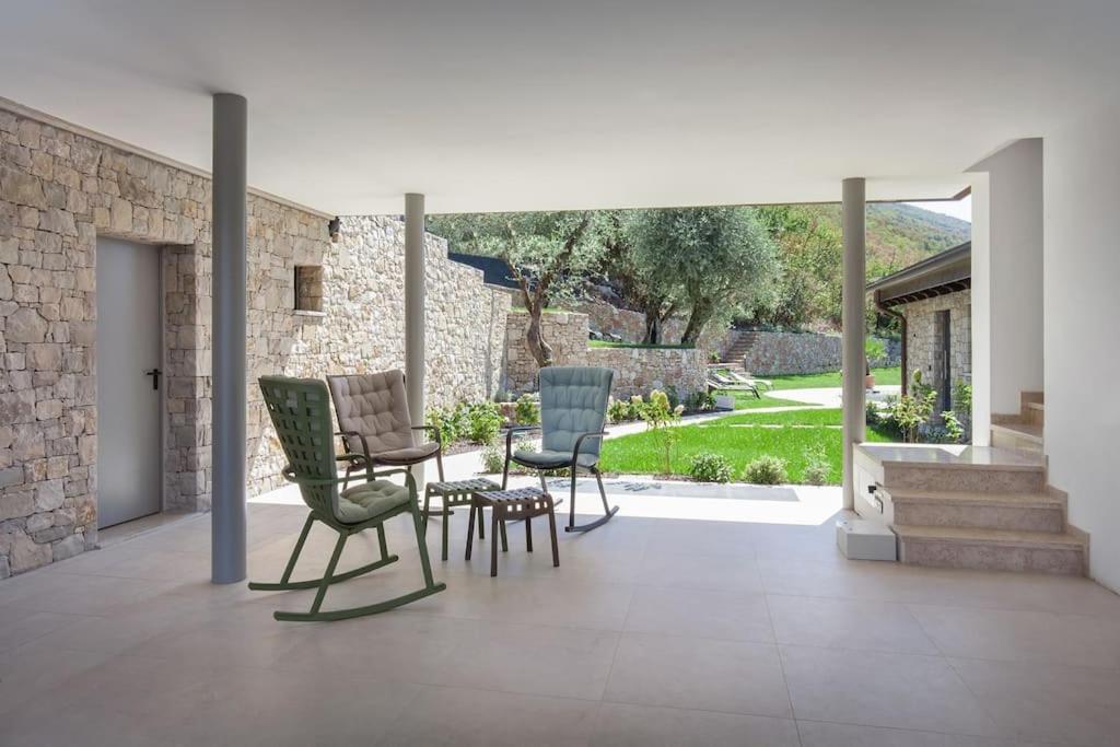 Villa Divina-Apt Armonia-Con Piscina E Vista Lago Castelletto Di Brenzone Exteriör bild